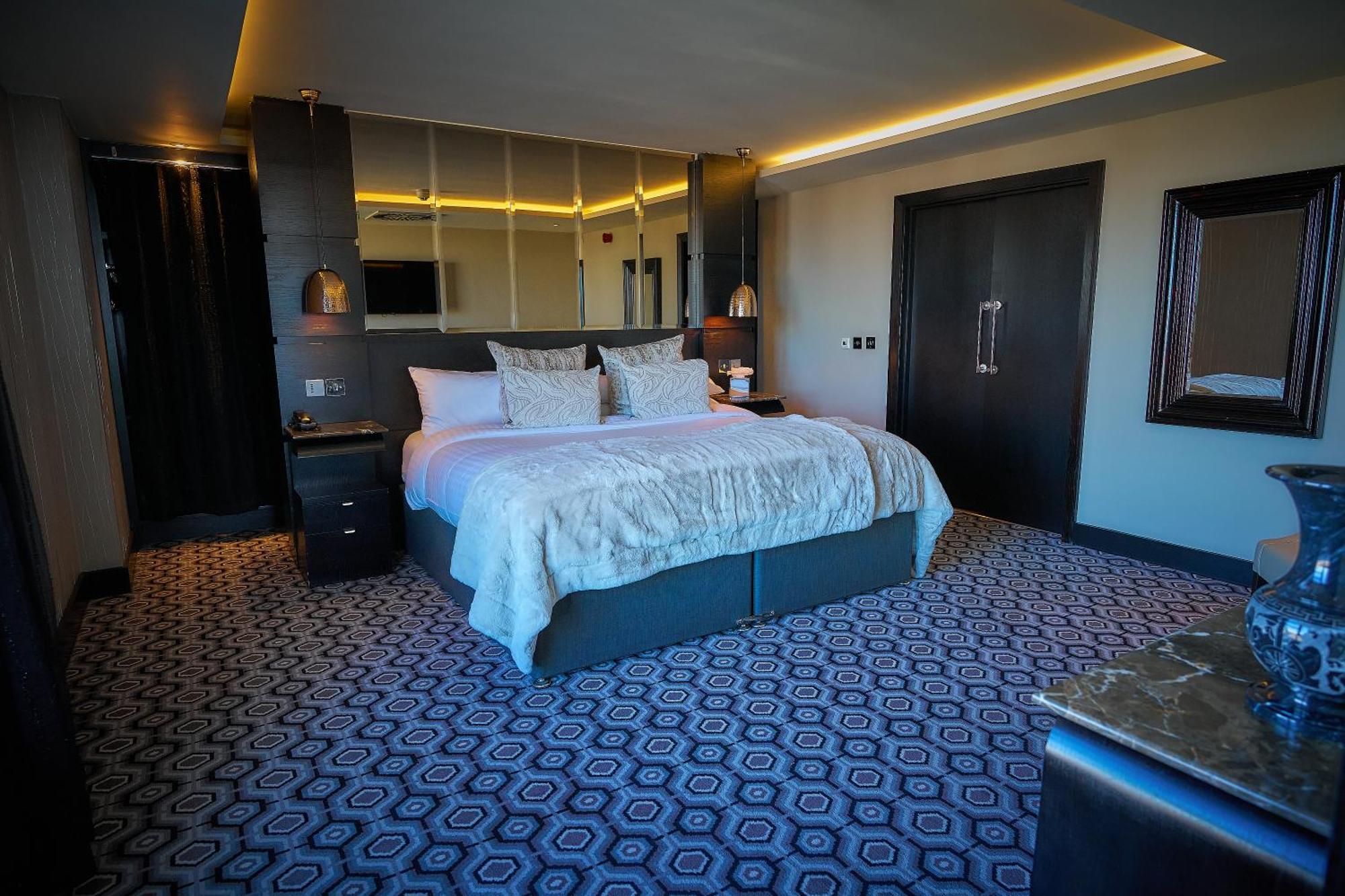 The Vincent Hotel Southport Exteriör bild